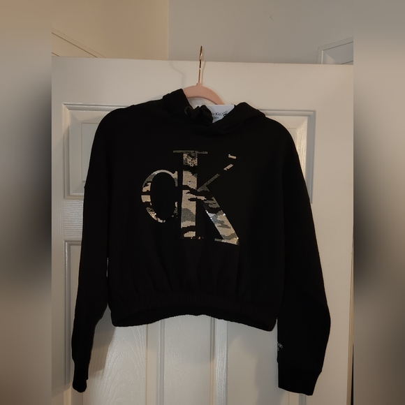 NWT ! CALVIN KLEIN CROPPED HODDIE !! - Picture 3 of 4